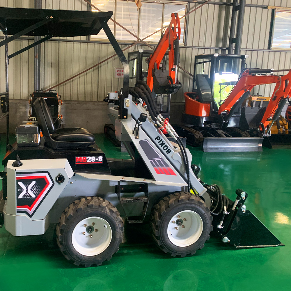 Small Site Use RW28‑8 Mini Skid Steer Loader 3‑pump Hydraulic System Quick Change Attachments For Indoor Alley Construction Project