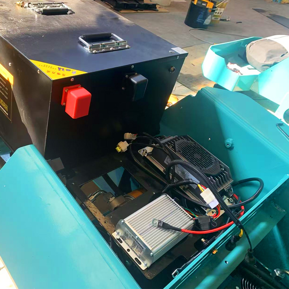 Narrow Frame RW28‑8 Compact Skid Steer Loader 4.3 Inch Touch Screen High‑Low Travel Speed Multi‑attachments Synchronous Operation Factory Supply