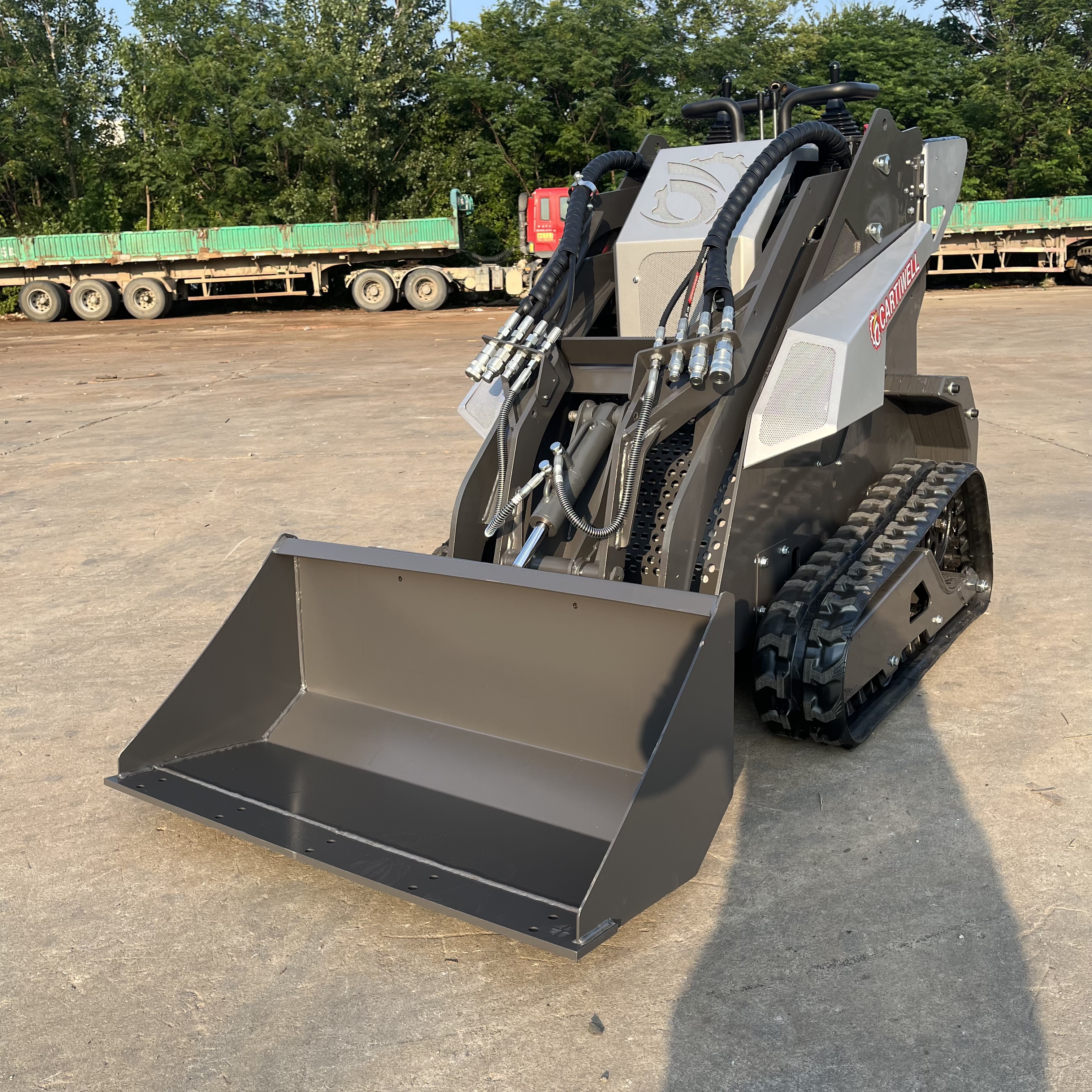 FREE SHIPPING CE EURO5 EPA Mini Skid Steer Loader 1000KG Multifunctional Snow Cleaning  Engine Track Loaders