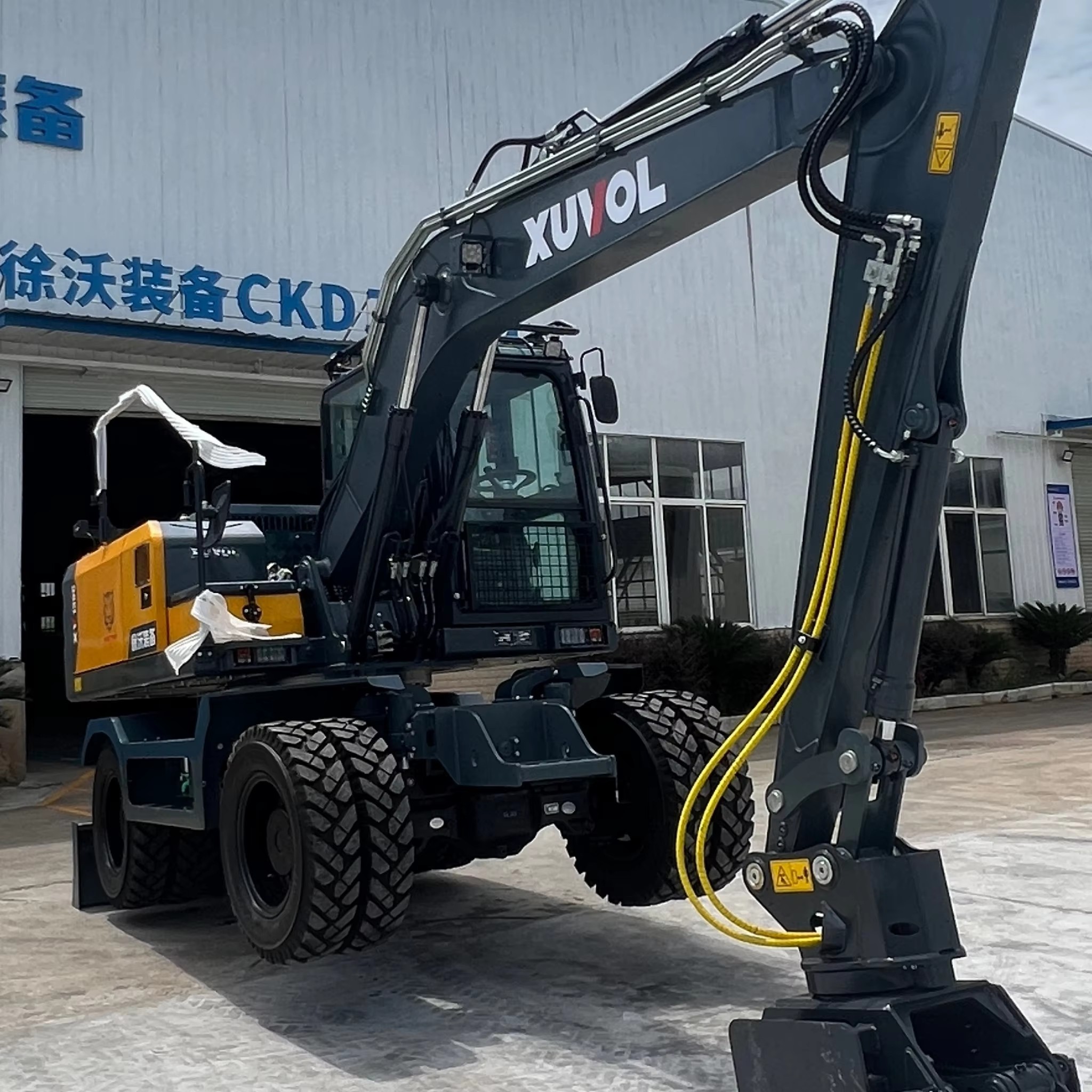 XV85 7.2T bomba hidráulica de excavadora de ruedas ultraestrecha, adecuada para construcción urbana - anchura 2100mm con visualización en tiempo real de doble cámara