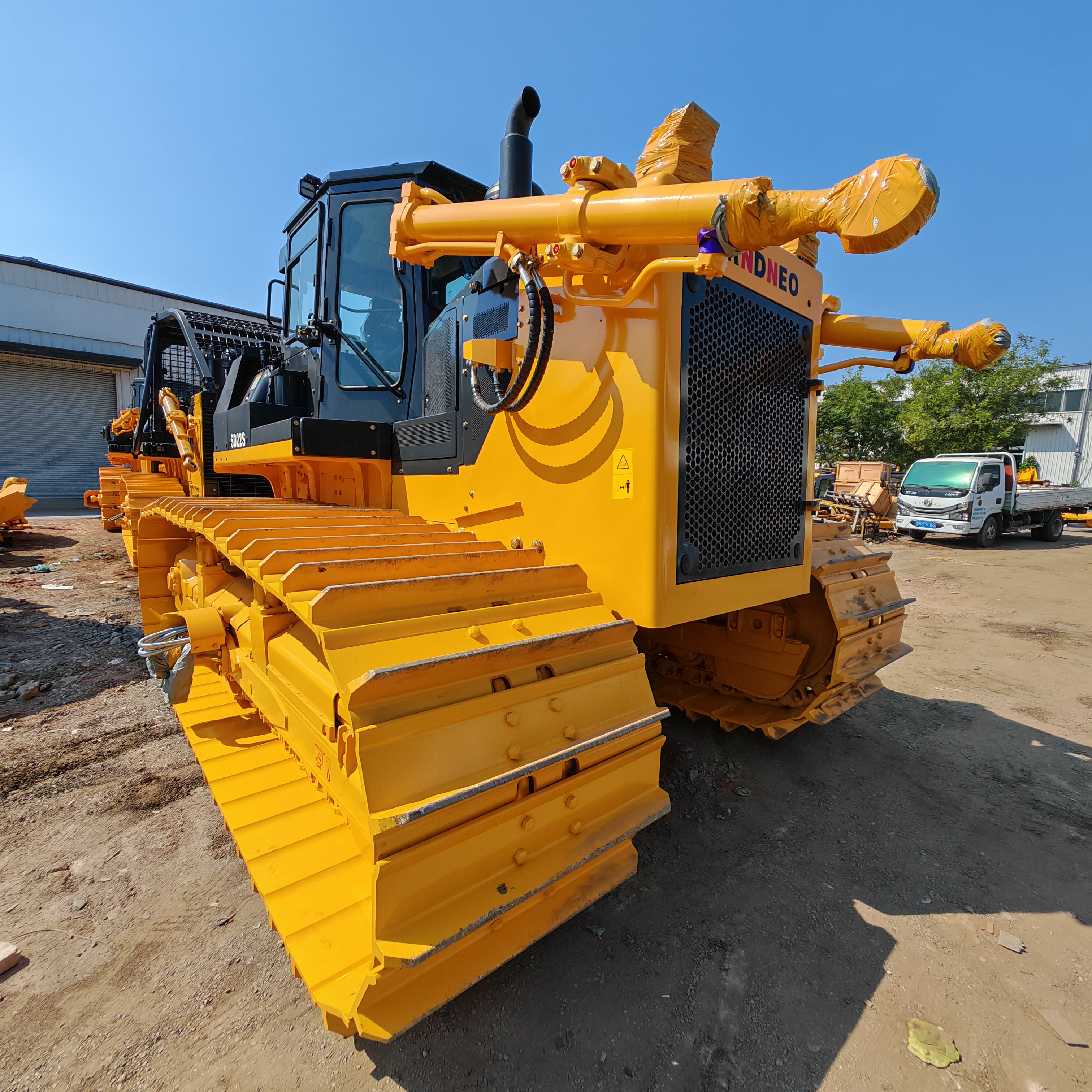 LANDNEO SD22S 220HP Dozer | SHENTUI Reliable Chassis, 25.7T, 175kW, 550mm Clearance | Heavy Duty Crawler Bulldozer for Mining, Forestry & Desert