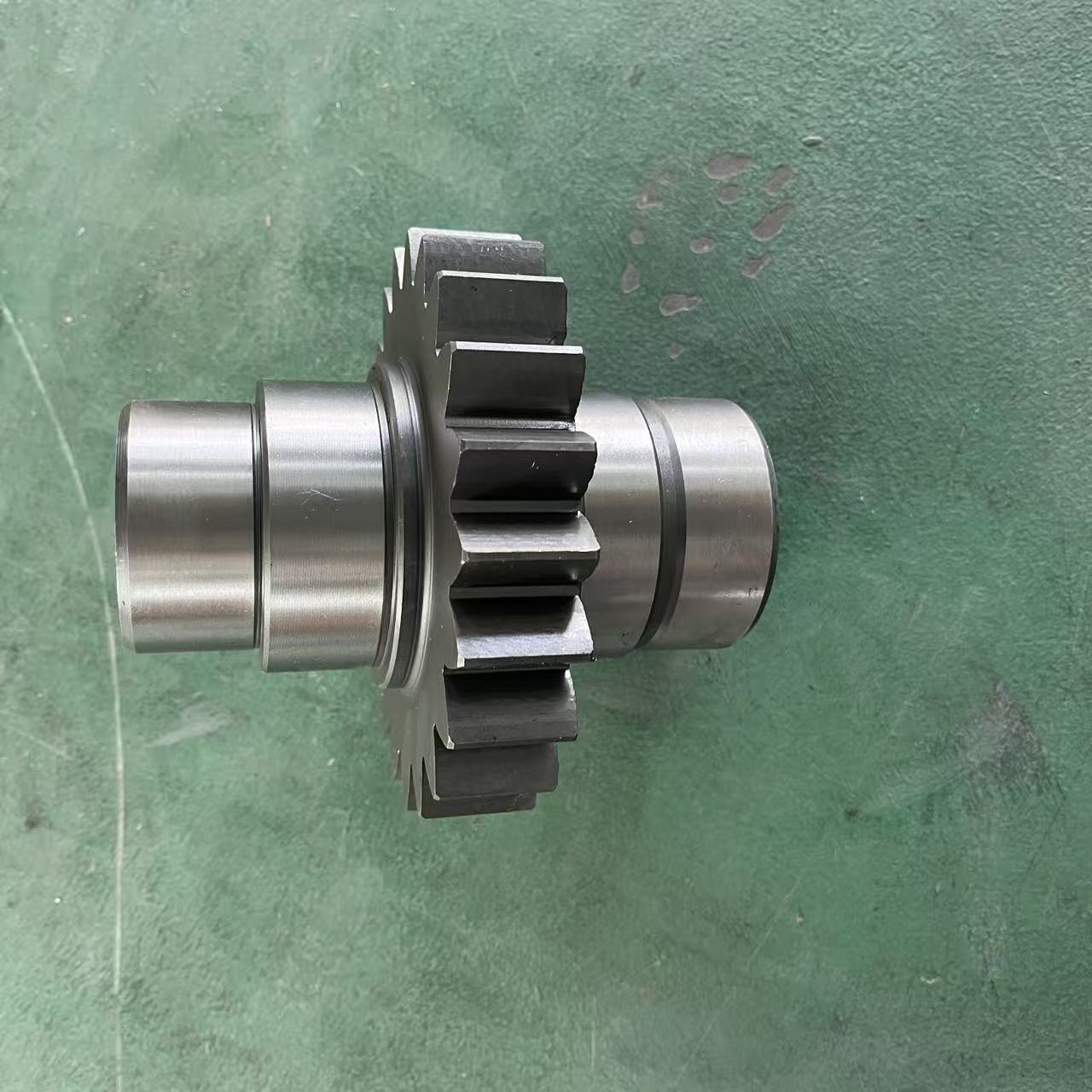 ترس بنيون للجرافة D65 D85 رقم 14X-27-31210