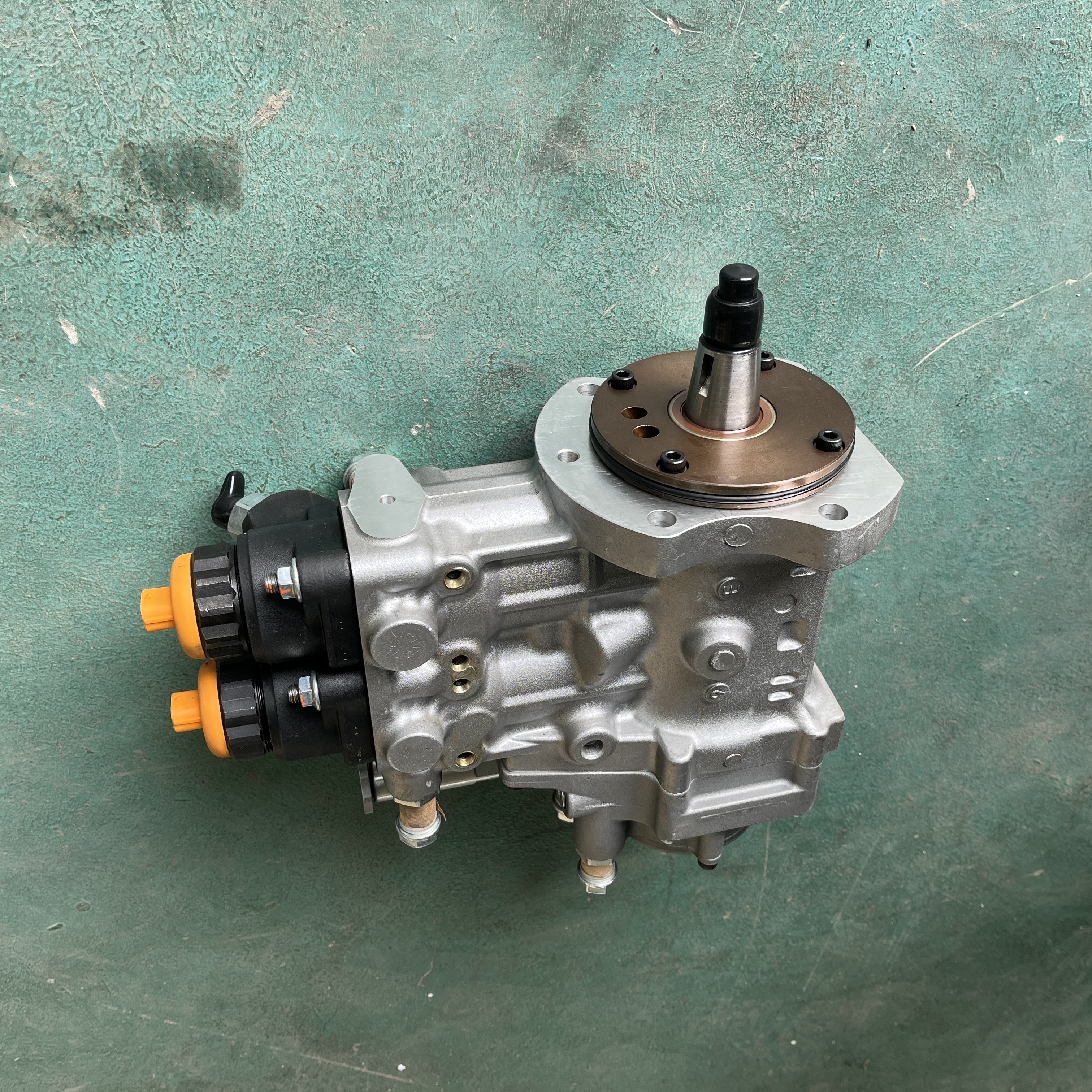SAA12V140E 发动机燃油泵总成 6219-71-1101